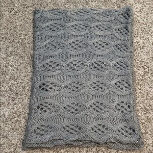 H&M Gray Knit ♾️ Scarf 🧣 *New
